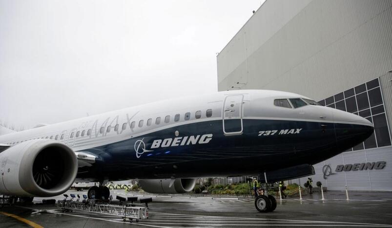 Boeing expects MAX 7 to be certified before MAX 10